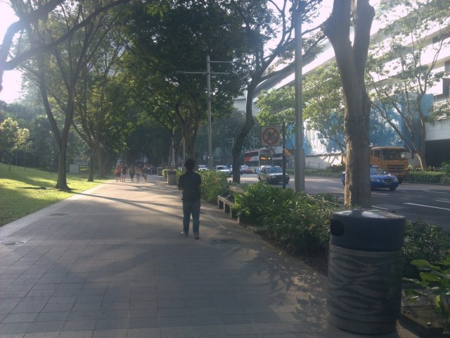Large sidewalk at Orchard Road