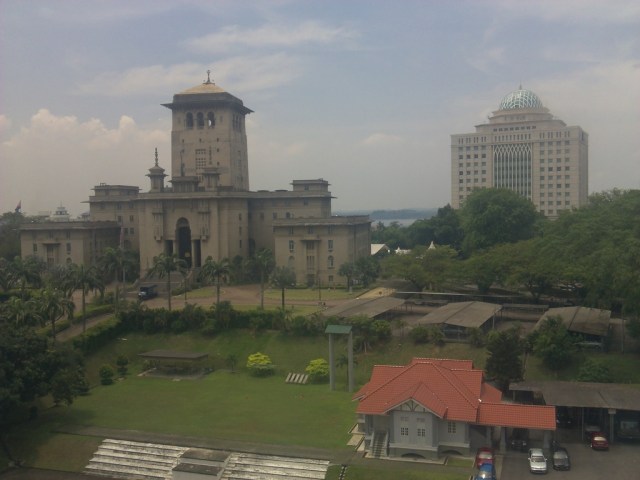 Bangunan Sultan Ibrahim dari Raffles University
