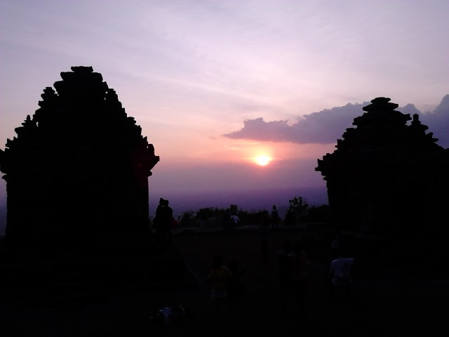The golden sunset between the two temples