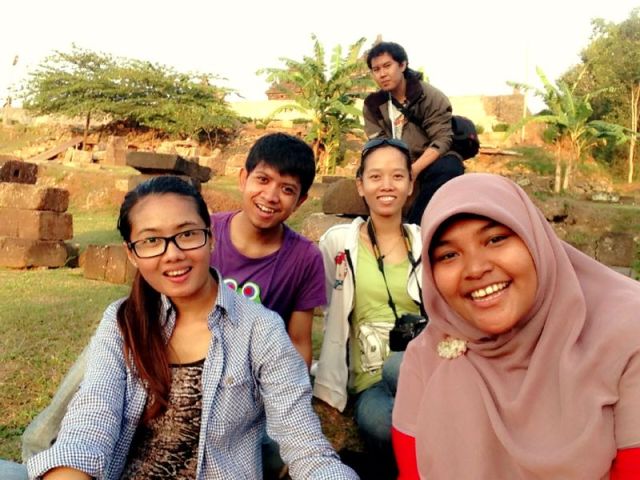 Let me introduce you (left to right): Ayu, me, Nana, Grenx, and Umi