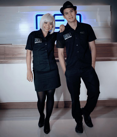 Staf Hotel Neo Candi, Semarang [sumber: neohotels.com]