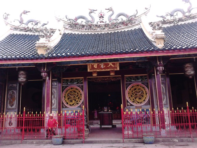 Klenteng Tay Kak Sie