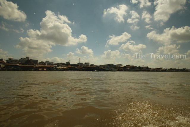 Let the adventure begins! (Musi River, heading to Pulau Kemaro)