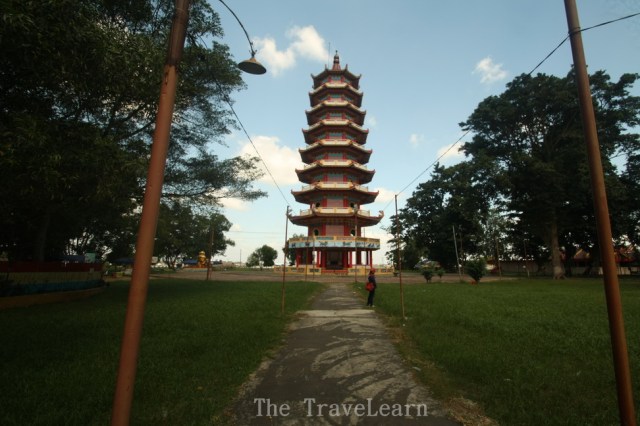The pagoda seen from the back