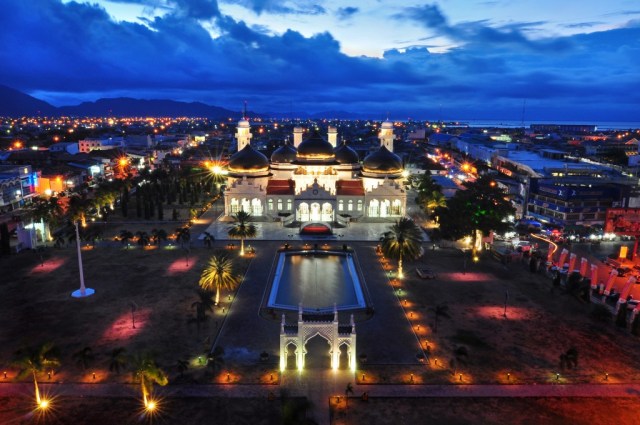 Masjid Baiturrahman Banda Aceh | Foto diambil dari sini