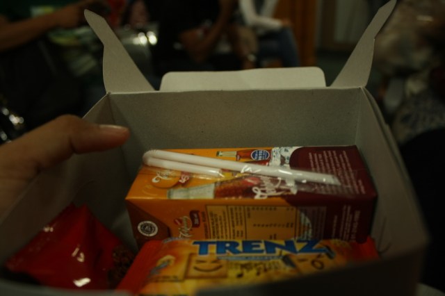 Konsumsi dispensasi penerbangan tertunda