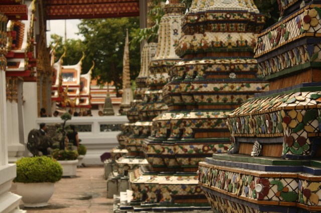The chedis at Wat Pho