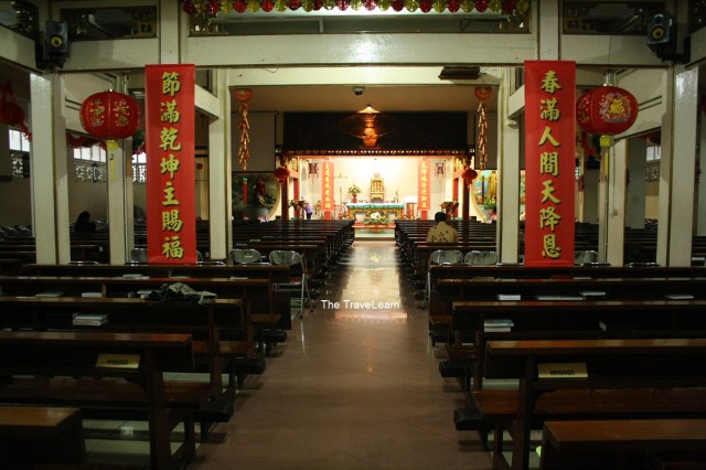 Inside the Gereja Katolik Santa Maria de Fatima