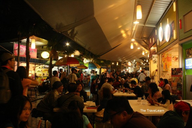 Suasana Sudirman Street, Bandung