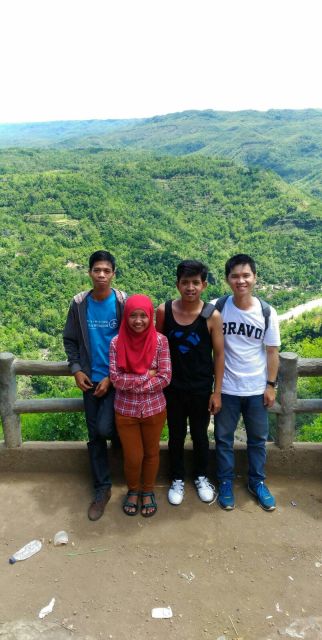 Tak sengaja bertemu teman-teman, Hery dan Desi