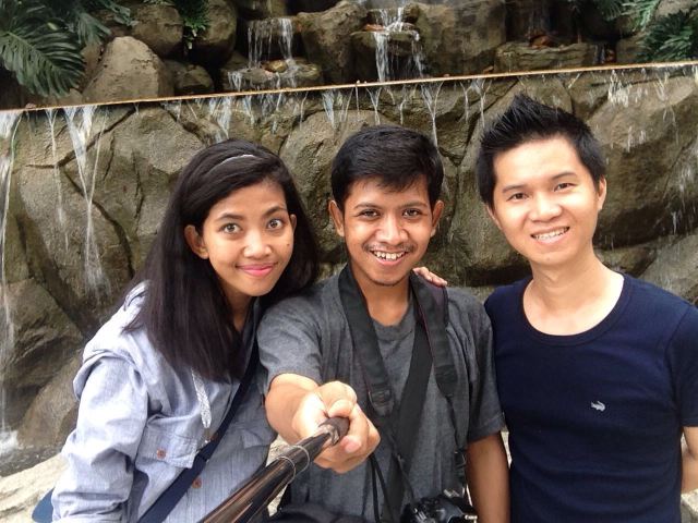 Haniza, gue, dan koh Donny