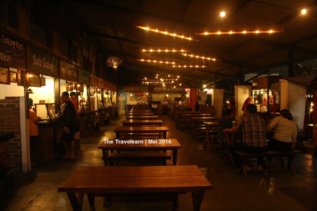 Area duduk bagian dalam, Paskal Food Market