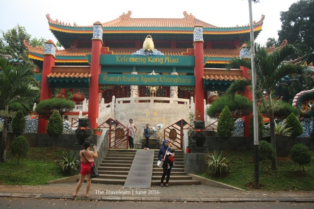 Di dalam TMII juga ada 5 tempat beribadah, sesuai dengan karakteristik Indonesia