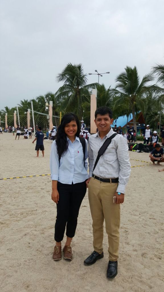 Pasangan blogger salah kostum