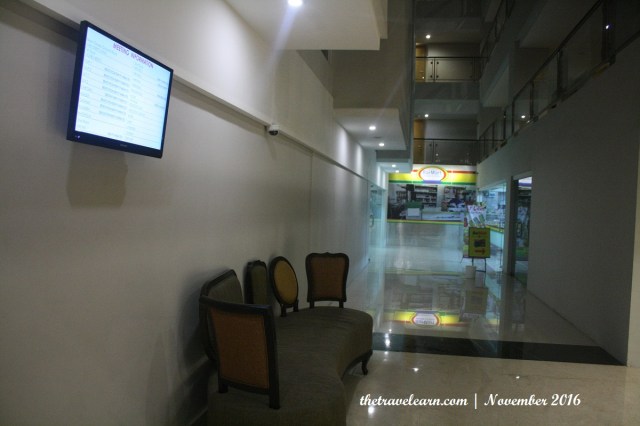 Haus atau mau ngemil? Tinggal melipir ke minimarket