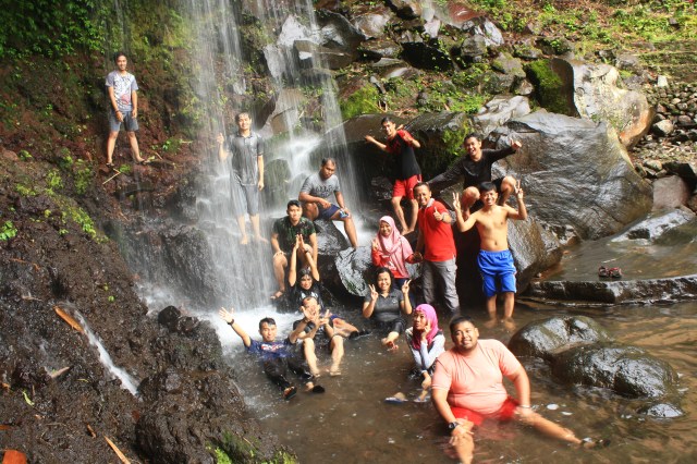 BACKSTRIP di Curug Putri Pelangi (1)