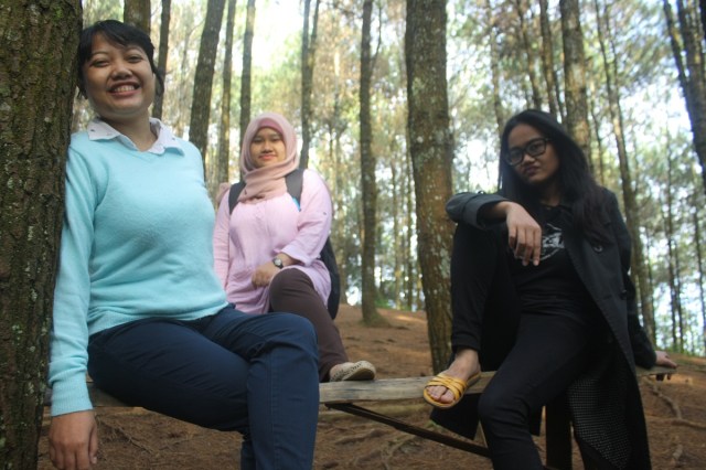 Preman kantor lagi piknik di Bukit Moko