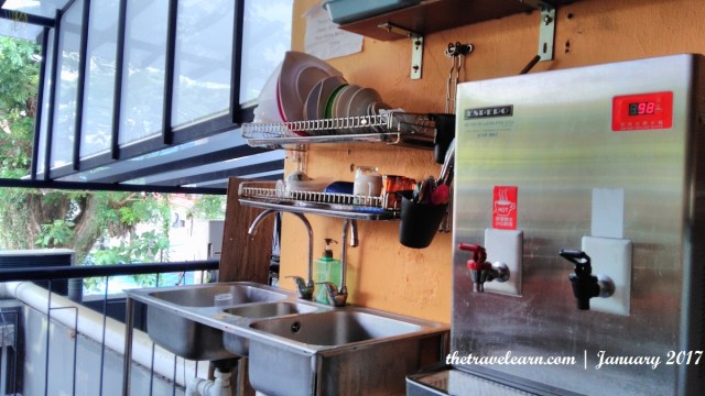 Free water (hot or cold) at Moni Gallery Hostel, Boon Keng